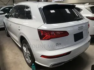 Audi Q5 2.0T Premium AWD quattro 2018 White