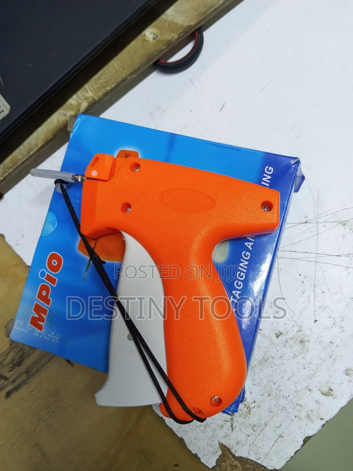 Tagging Gun