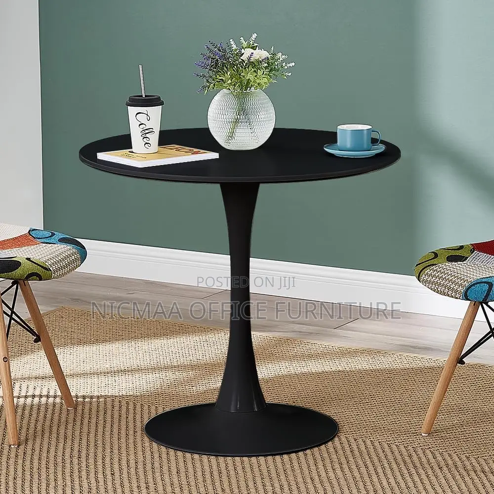 Minimalist Charm for Stylish Interiors Round Eames Table