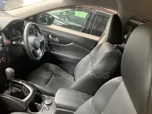 Nissan X-Trail 2.0 Petrol FWD 2018 Red