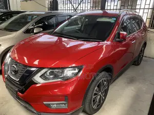 Nissan X-Trail 2.0 Petrol FWD 2018 Red