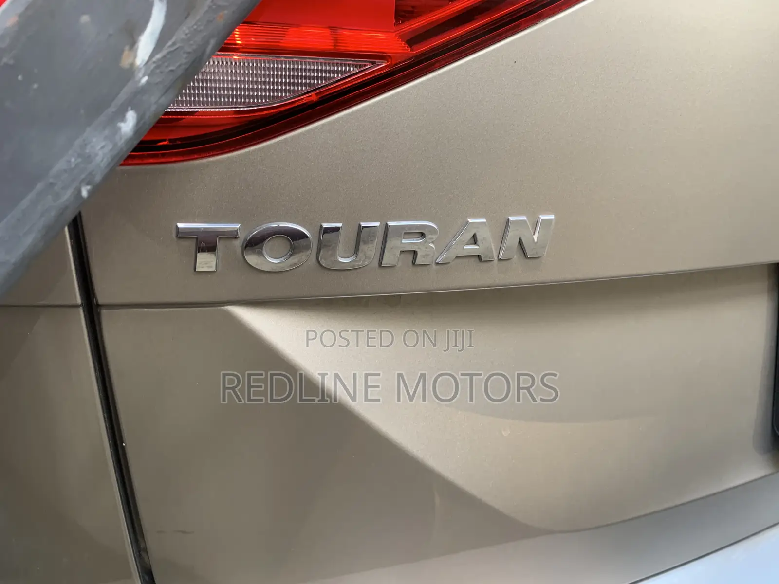 Volkswagen Touran 2018 Ivory