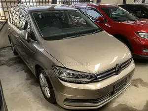 Volkswagen Touran 2018 Ivory