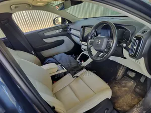 Volvo XC40 2019 Teal
