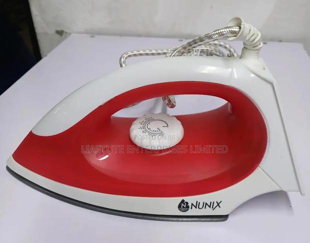 Nunix Dry Iron, Es-898a - main view