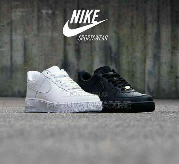 Nike Airforce 1 - main view