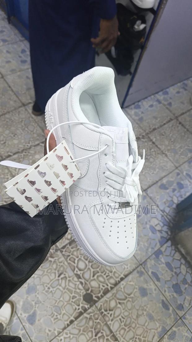 Nike Airforce 1 - thumbnail 3