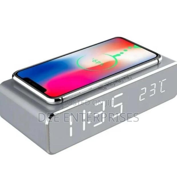 Fast Wireless Charging Alarm Clock - thumbnail 3