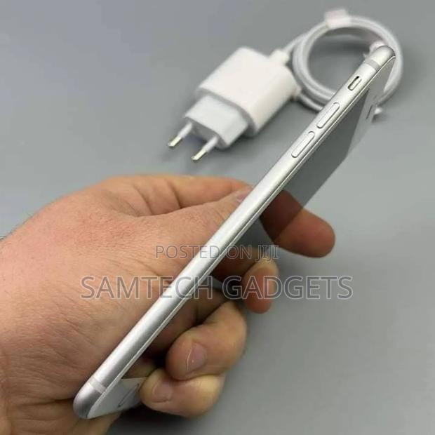 Apple iPhone 7 Plus 128 GB Silver - thumbnail 3