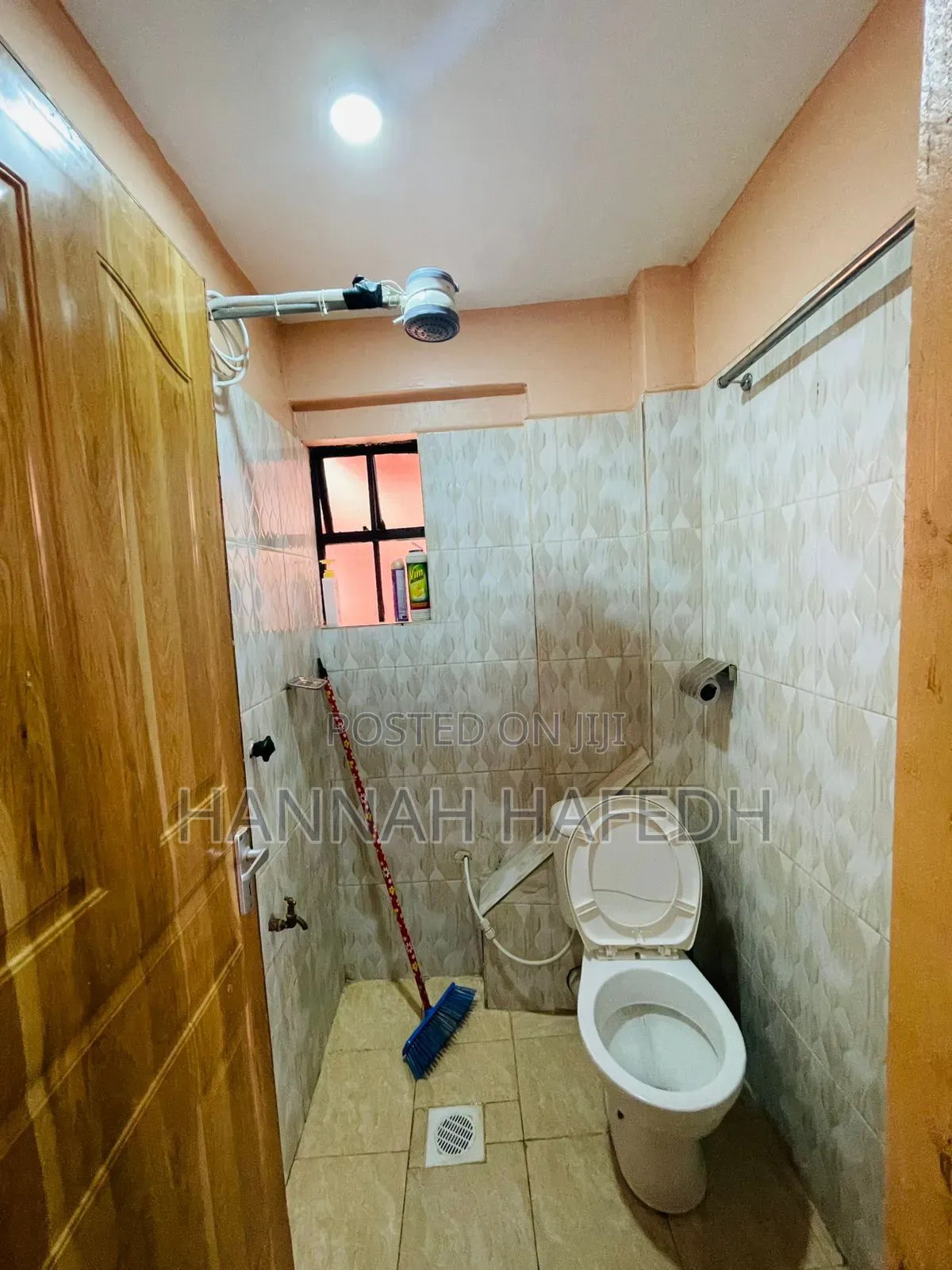 Beautiful Studio Apartment Available Behind Greenspot Gardens, Kamakis