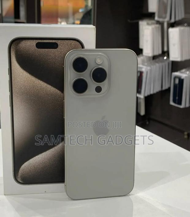 New Apple iPhone 15 Pro 256 GB Silver - thumbnail 2
