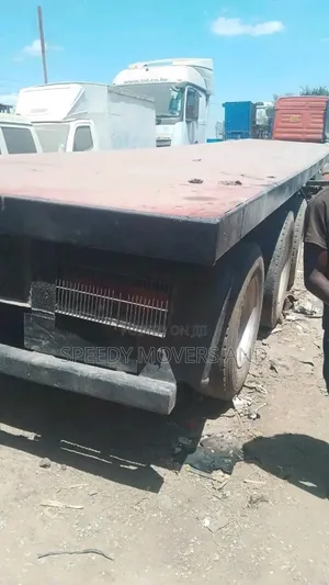 Boxbody, Flatbed Trailers for Hauling Are Accessible