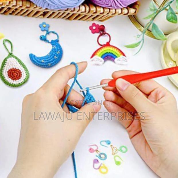 Hand Knitting Tools - main view