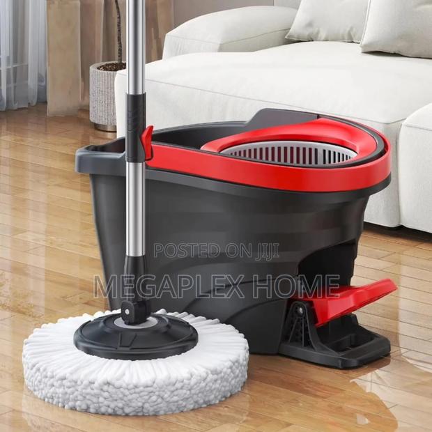 Spin Mop Bucket With a Foot Pedal - main view