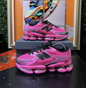 Ladies / Girls New .B Quality Sneakers Size 36-40