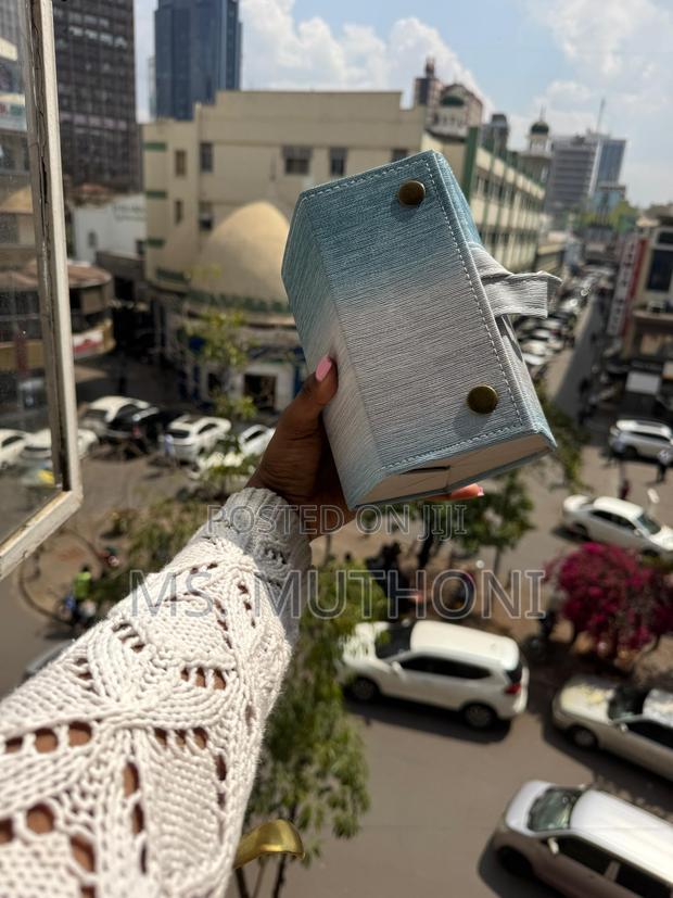 5 Slots Foldable Eyeglass Case Sunglasses Holder /Organizer - thumbnail 4