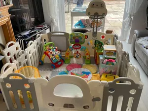 14 Panels Foldable Baby Playpen With Hoop