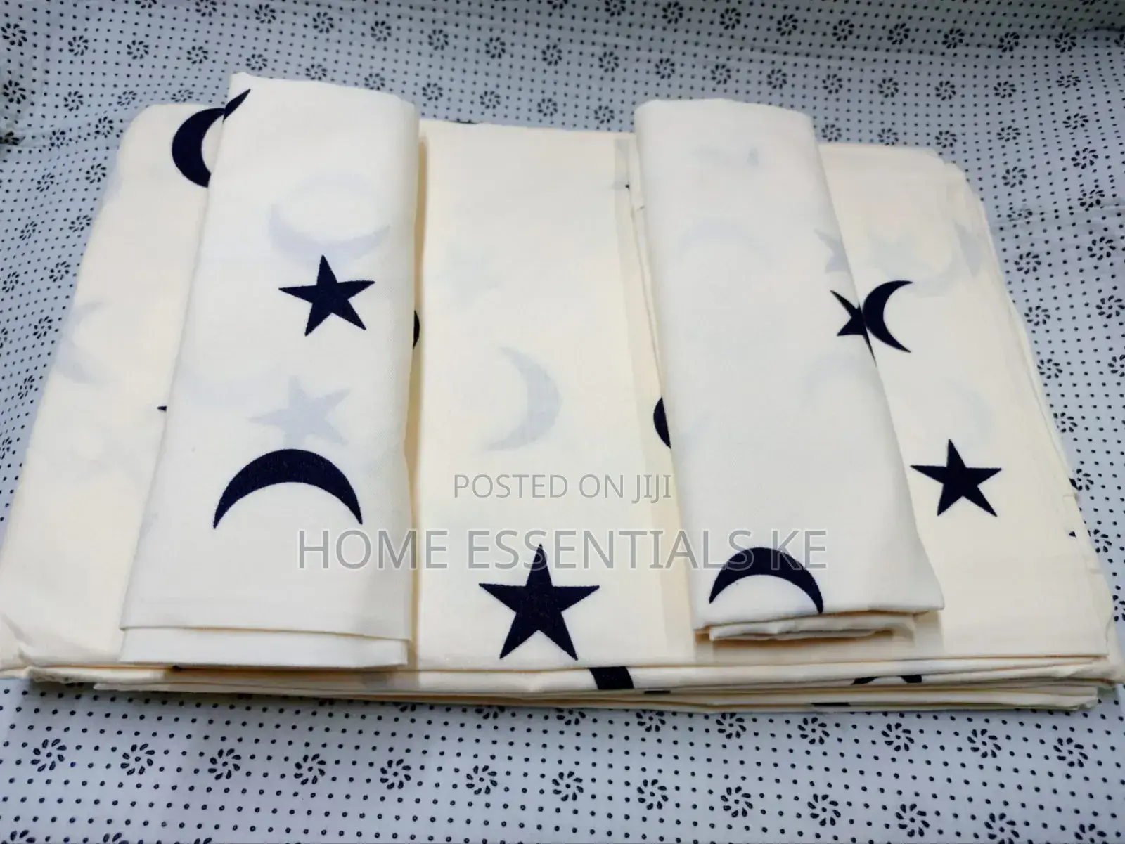 *Cotton Flowered Bedsheet Sets*
2bedsheets,2pillow Cases