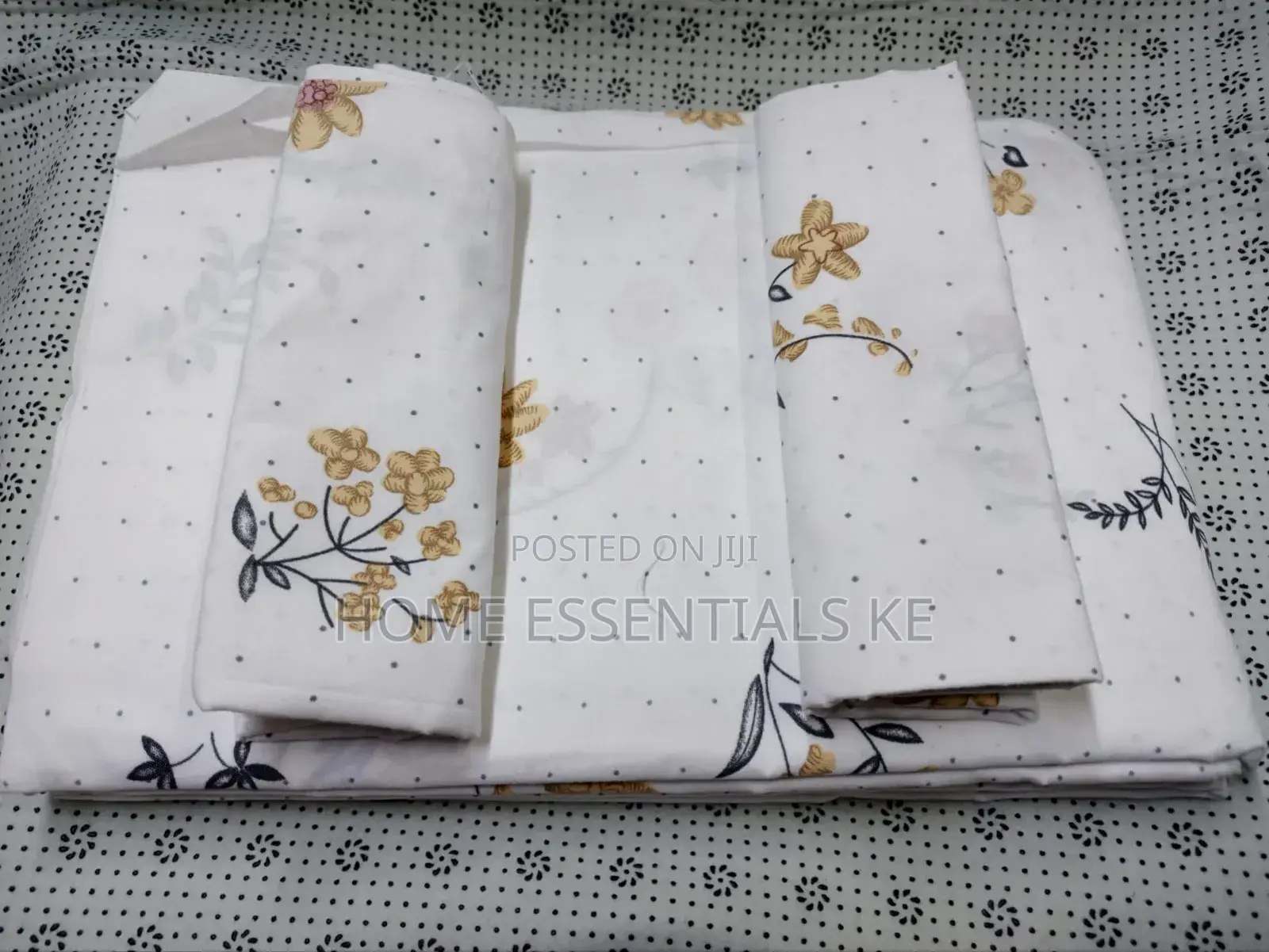 *Cotton Flowered Bedsheet Sets*
2bedsheets,2pillow Cases