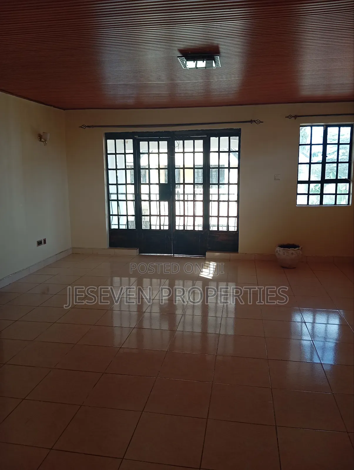 5bdrm Mansion in Syokimau for rent
