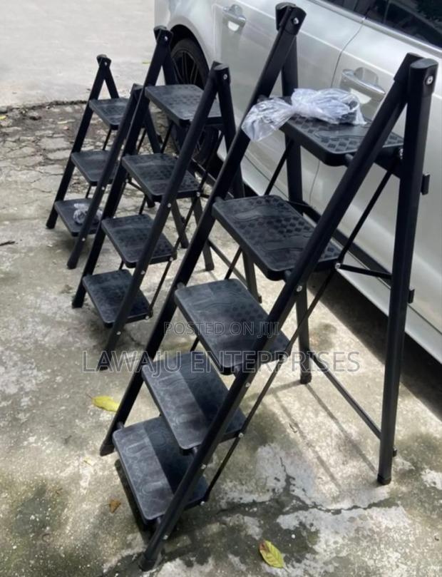 Folding Ladder - main view