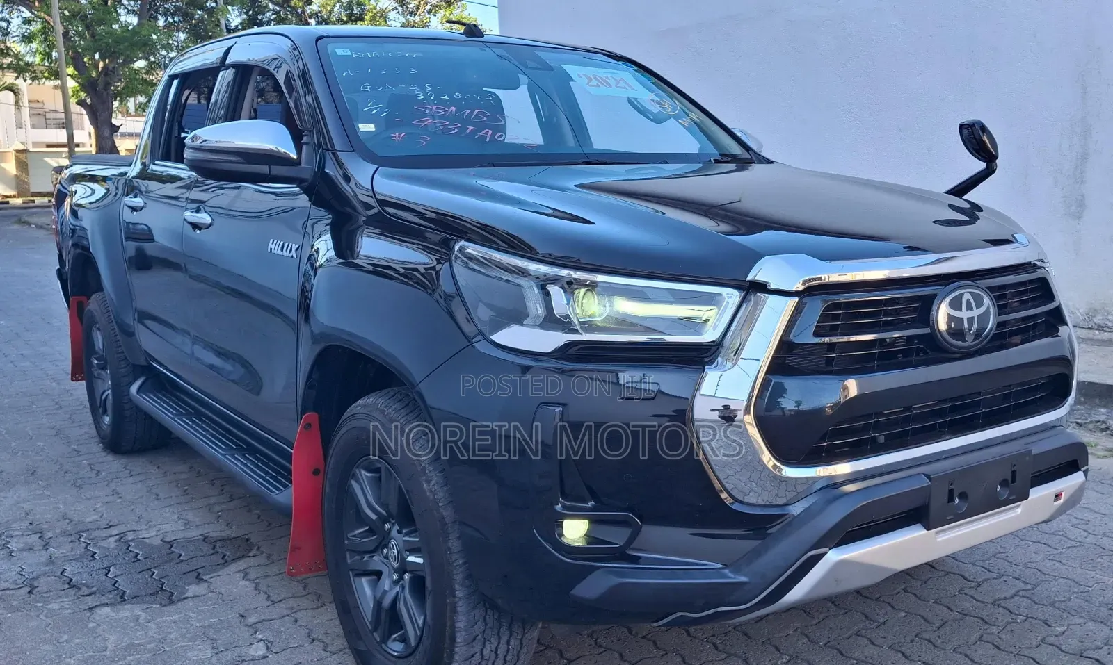 Toyota Hilux 2020 Black