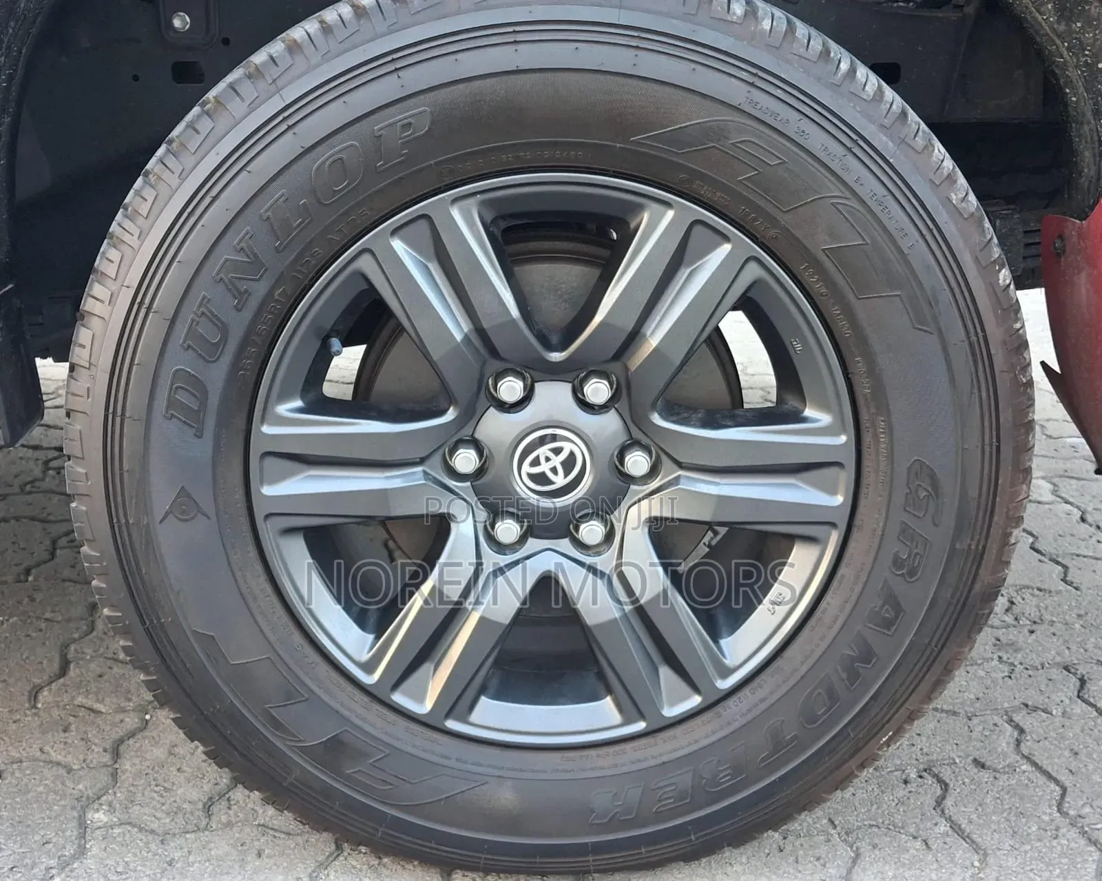 Toyota Hilux 2020 Black