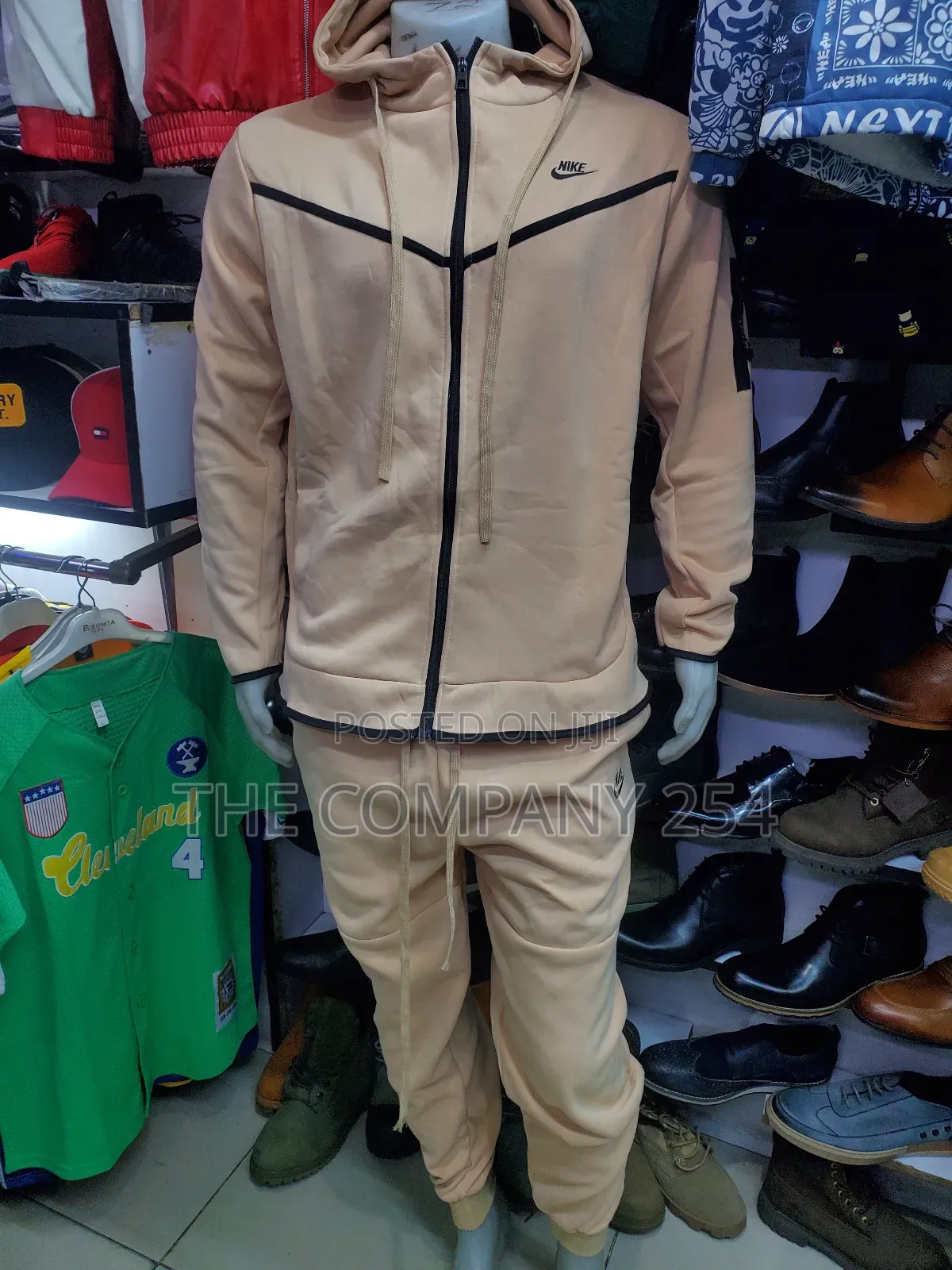 Quality 2 Piece Unisex Casual Designed Hoodie Ana Pant Nike-Tech Suit