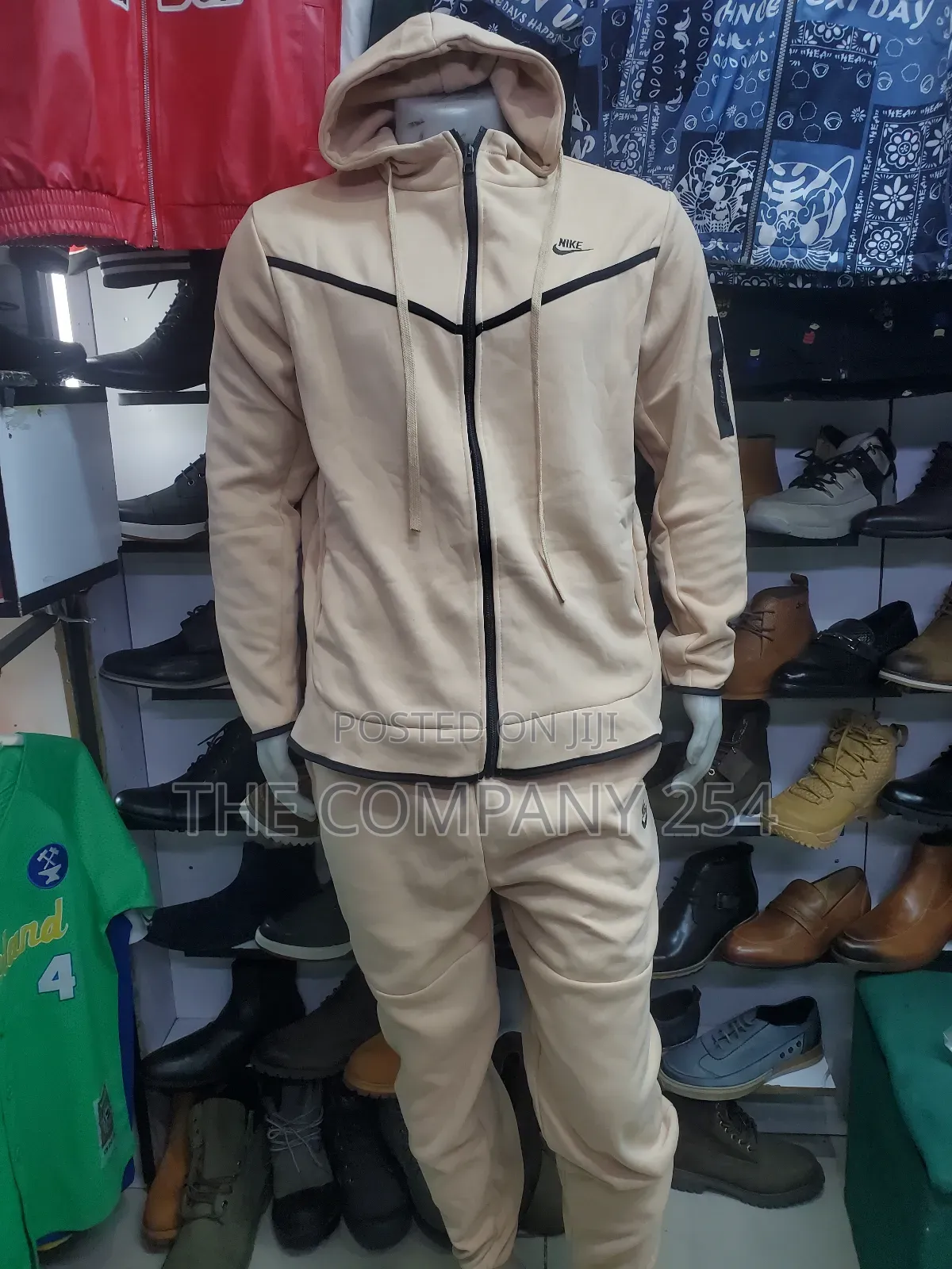 Quality 2 Piece Unisex Casual Designed Hoodie Ana Pant Nike-Tech Suit