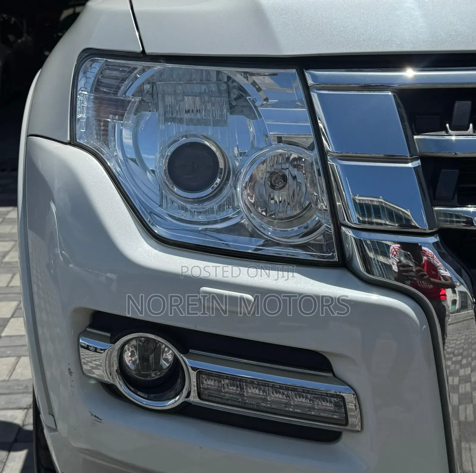 Mitsubishi Pajero 2018 White