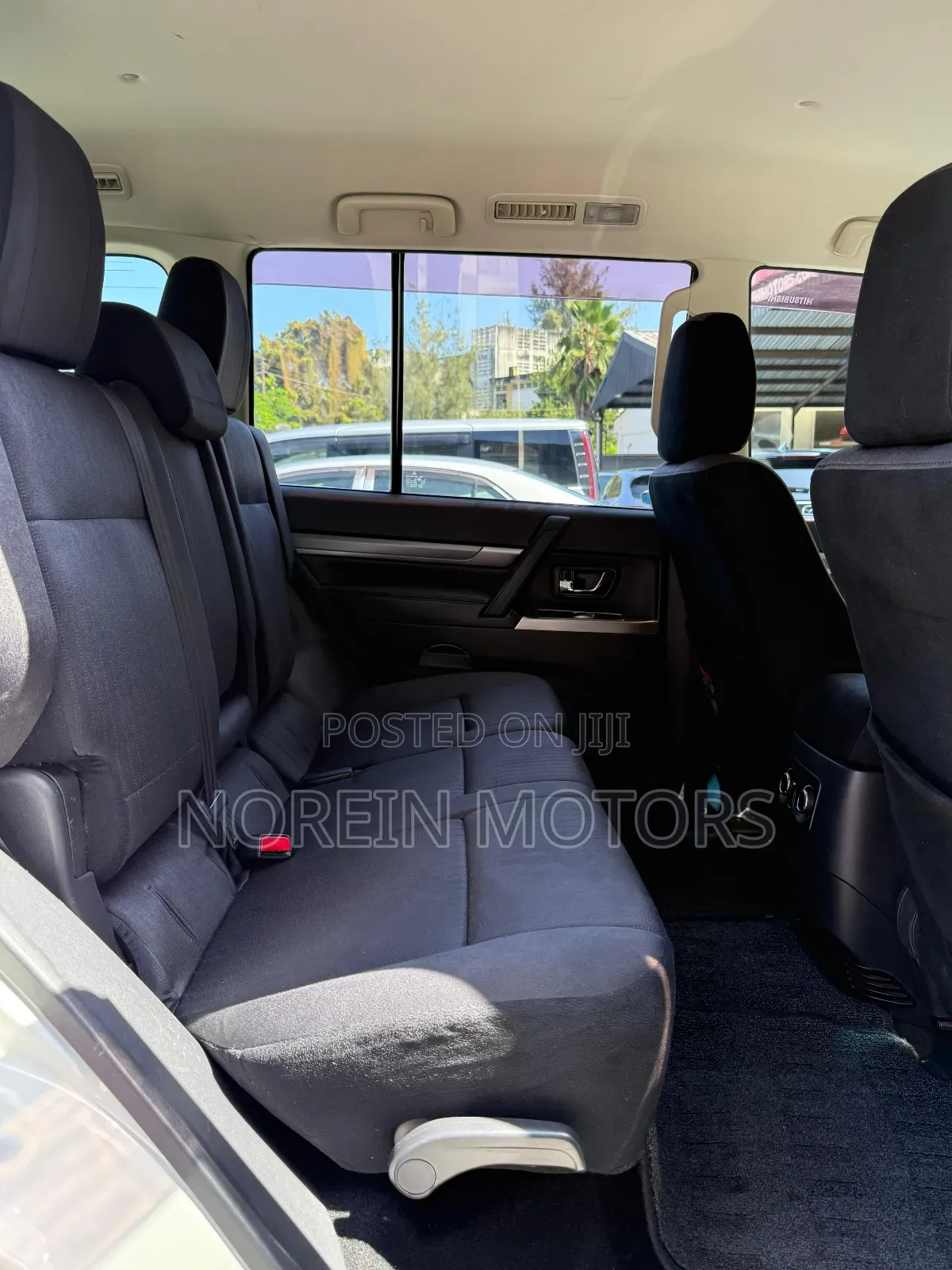 Mitsubishi Pajero 2018 White