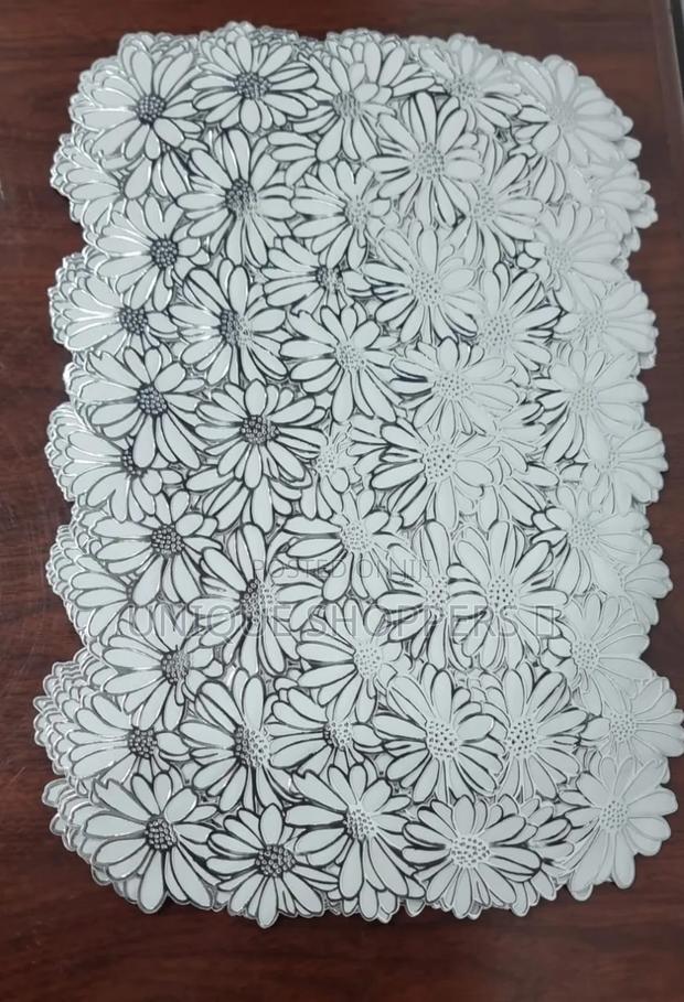6 PSC Waterproof Non Woven Table Mats - thumbnail 4