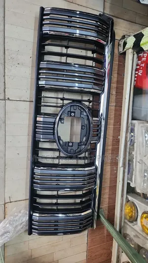 Toyota Prado 165 Grill