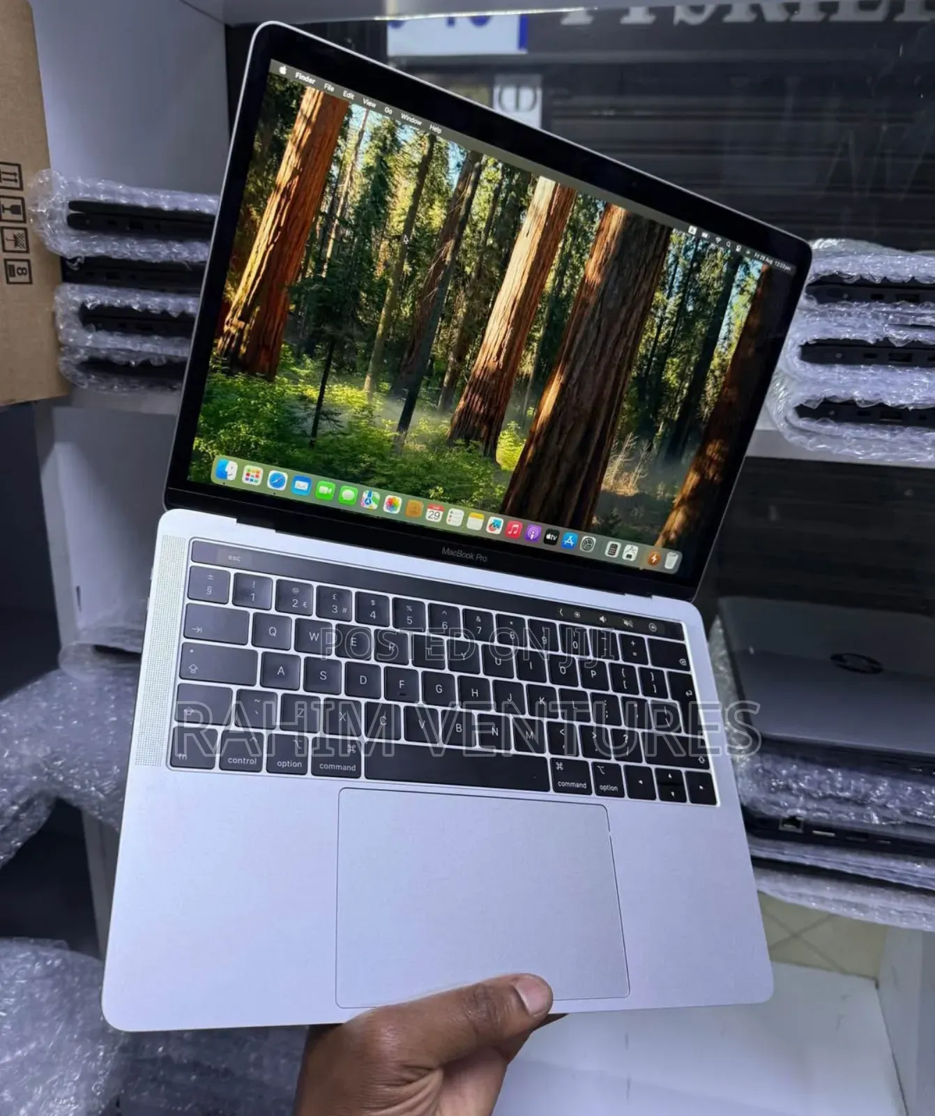 Laptop Apple MacBook Pro 2019 16GB Intel Core i7 SSD 1T