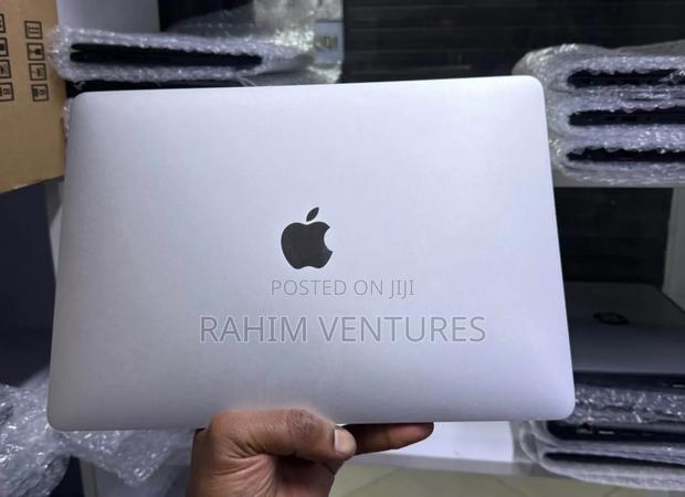 Laptop Apple MacBook Pro 2019 16GB Intel Core i7 SSD 256GB - main view