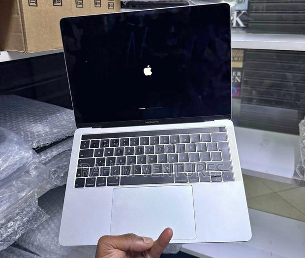 Laptop Apple MacBook Pro 2019 16GB Intel Core i7 SSD 256GB - thumbnail 5