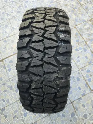 285/70r17 Comforser Cf9000
