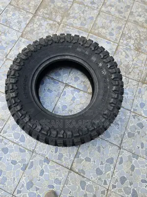 285/70r17 Comforser Cf9000