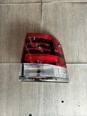 Land Cruiser Fj200 Taillamp Body Original -Left