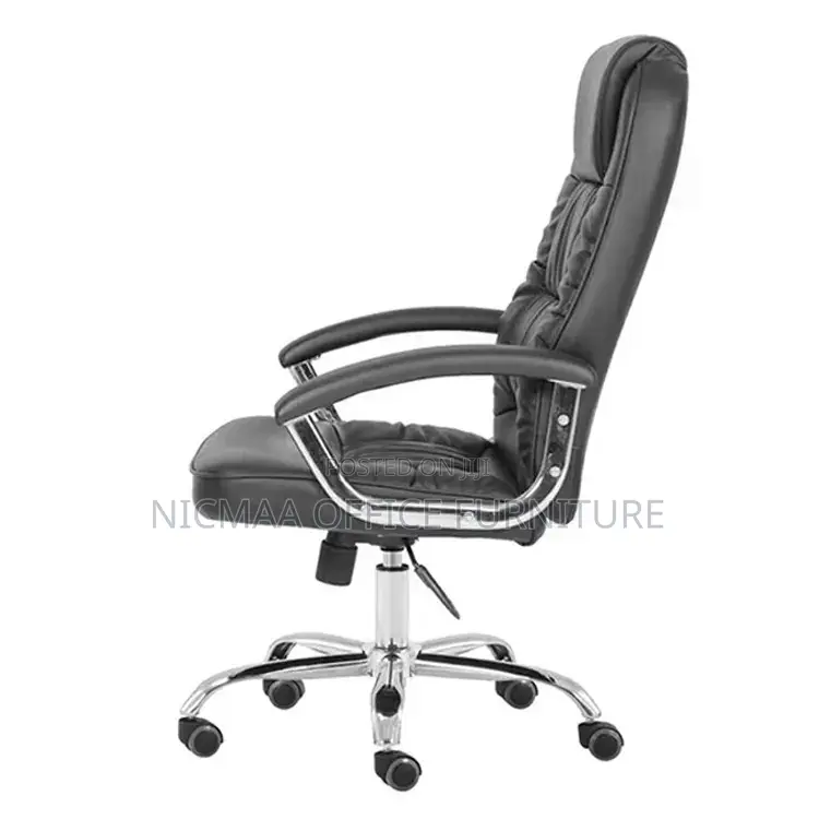 Executive Comfort Sleek Design Seat