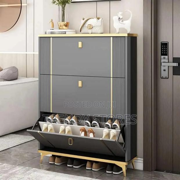 Bucket Flip Shoe Rack - main view