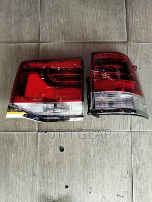 Land Cruiser Fj200taillamp Original -Left