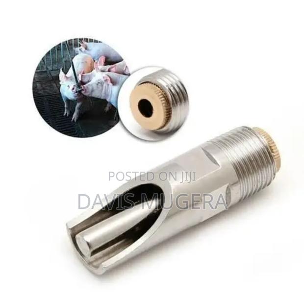 High Quality Automatic Pig Nipple Drinkers - 1/2" Stainless Steel - main view