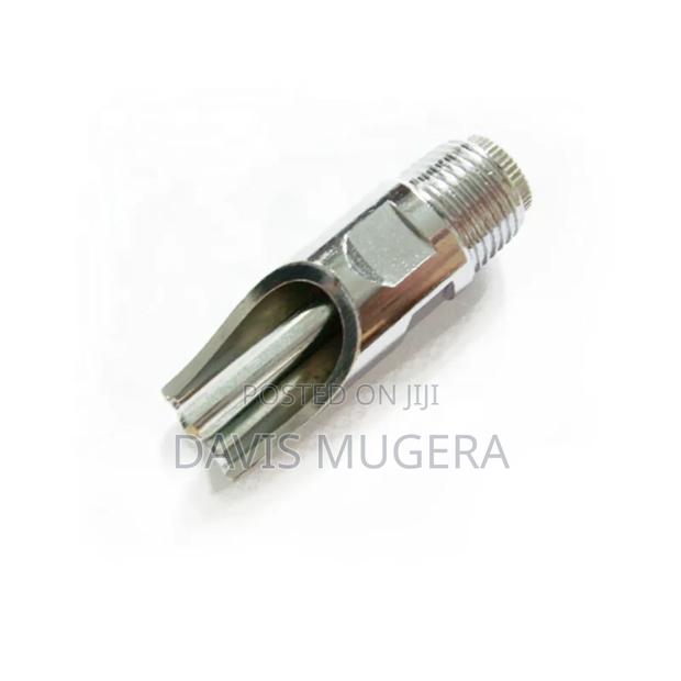 High Quality Automatic Pig Nipple Drinkers - 1/2" Stainless Steel - thumbnail 5
