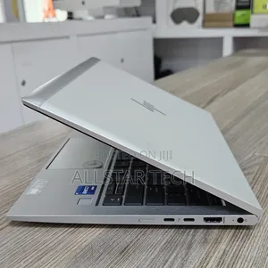 Laptop HP EliteBook 830 G8 16GB Intel Core I7 SSD 512GB