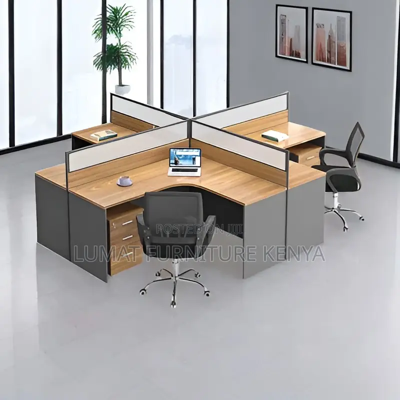 Modern Curved Office Workstation – 4 Users