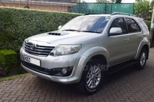 Toyota Fortuner 3.0 D AWD 2014 Silver