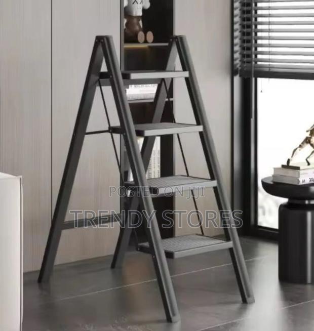 Foldable Ladder