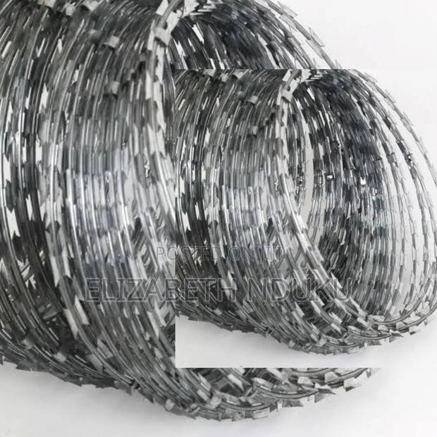7.5m Long Razor Wire