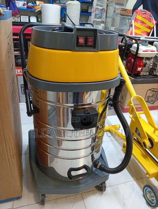High Capacity Wet and Dry Vacuum Cleaner
